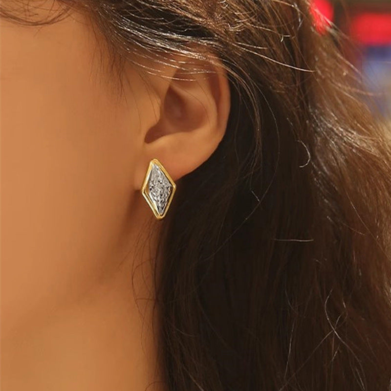 Elegant Earring for Every Occasion
