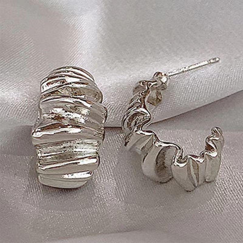 Vintage Handmade Earring