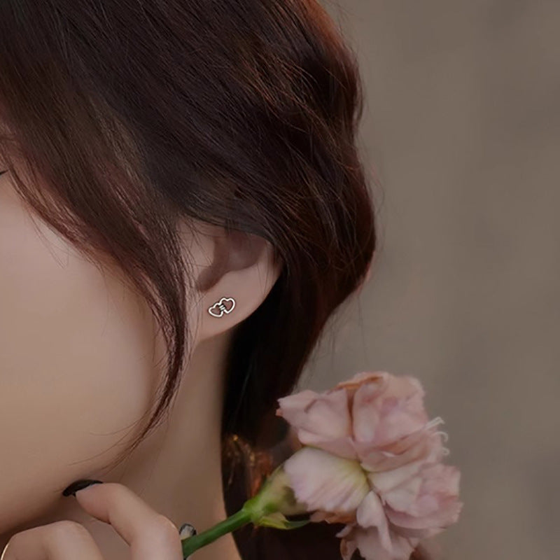 Stunning Earring for Daily Wear