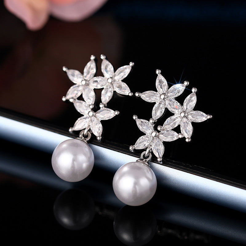Classic Pearl Earring with Timeless Appeal