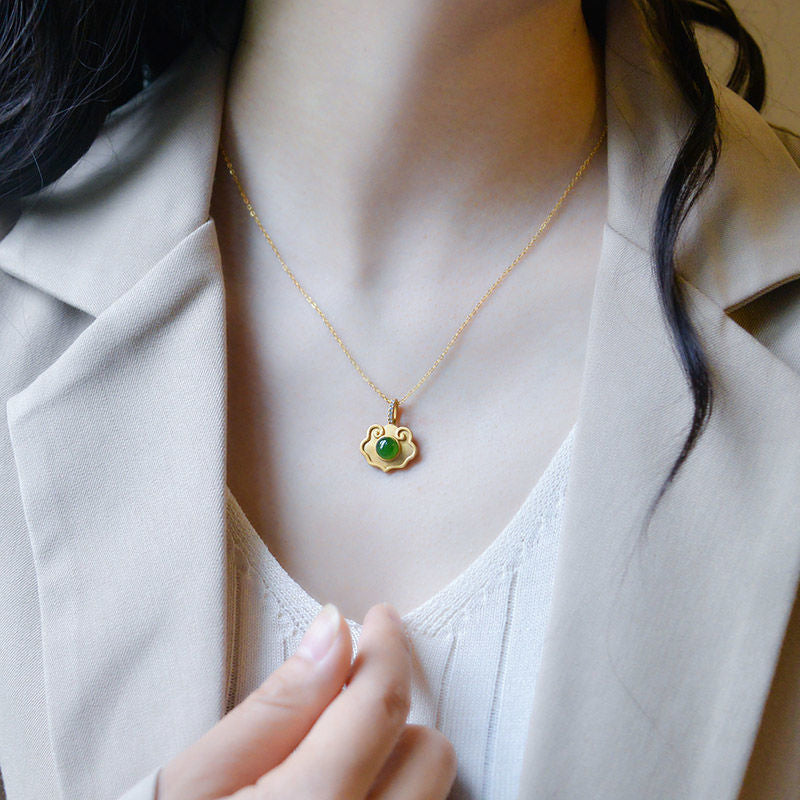 Elegant Silver Necklace for Every Occasion