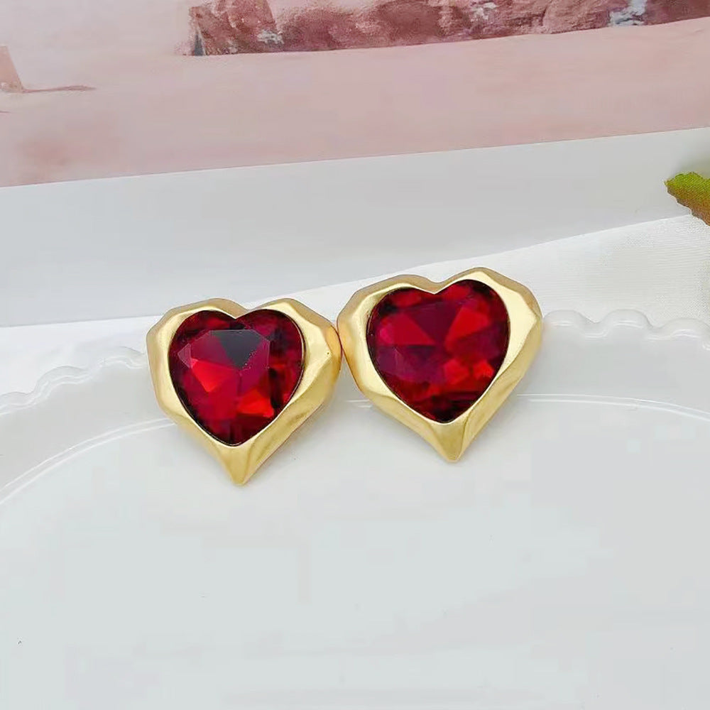 Charming Earring for Any Occasion