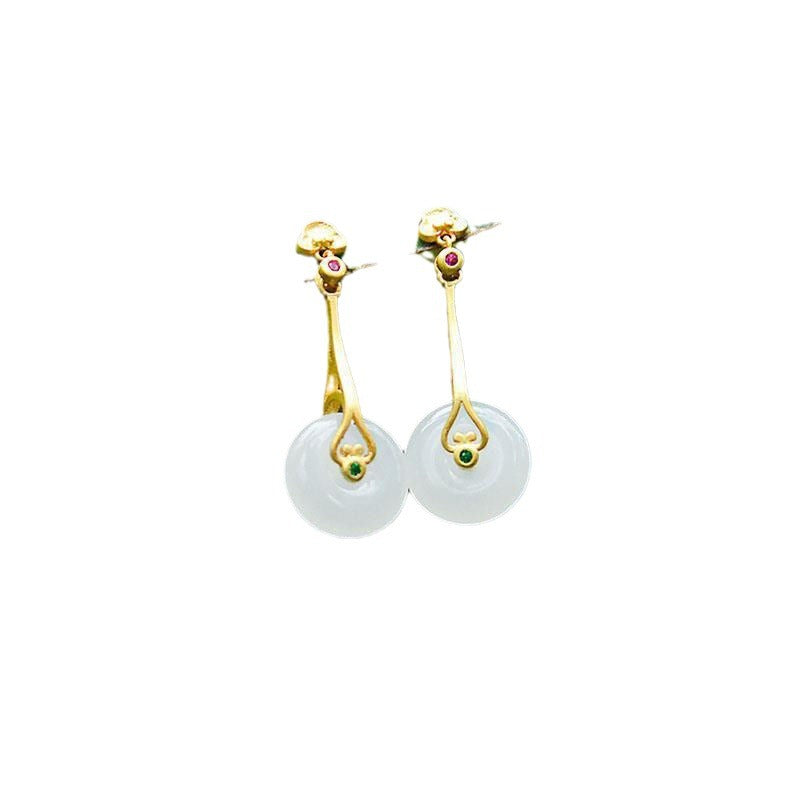 Charming Silver Earring for Any Occasion