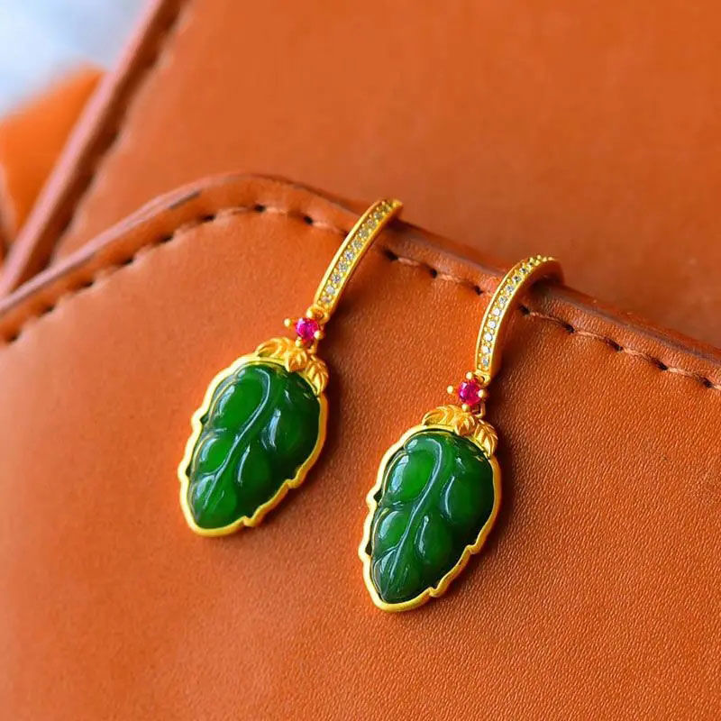 Elegant Gold Earring for Every Occasion