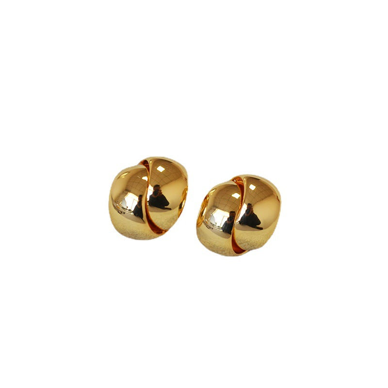 Beautiful Gold Earring with Unique Style