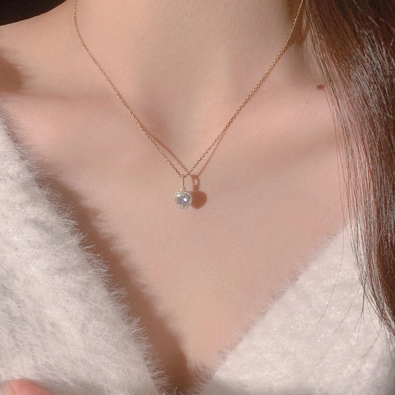 Stunning Necklace for Daily Wear