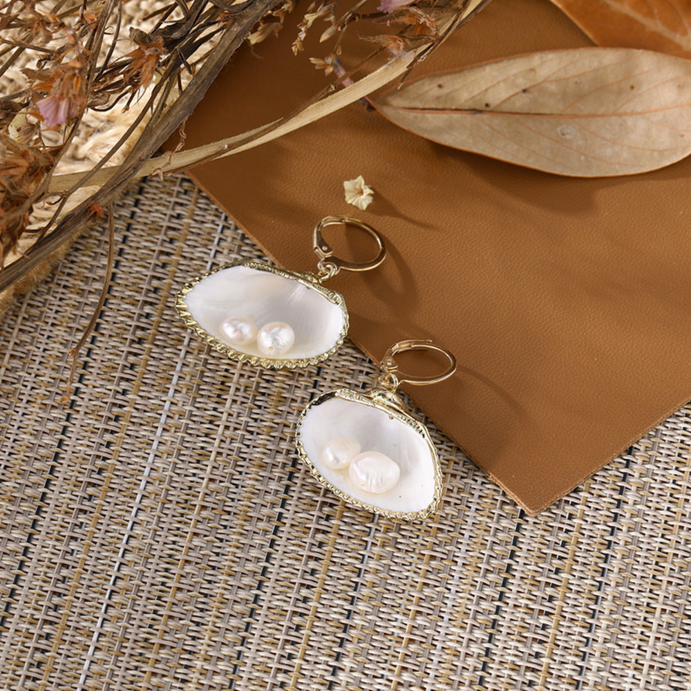 Charming Gold Piece for Any Occasion