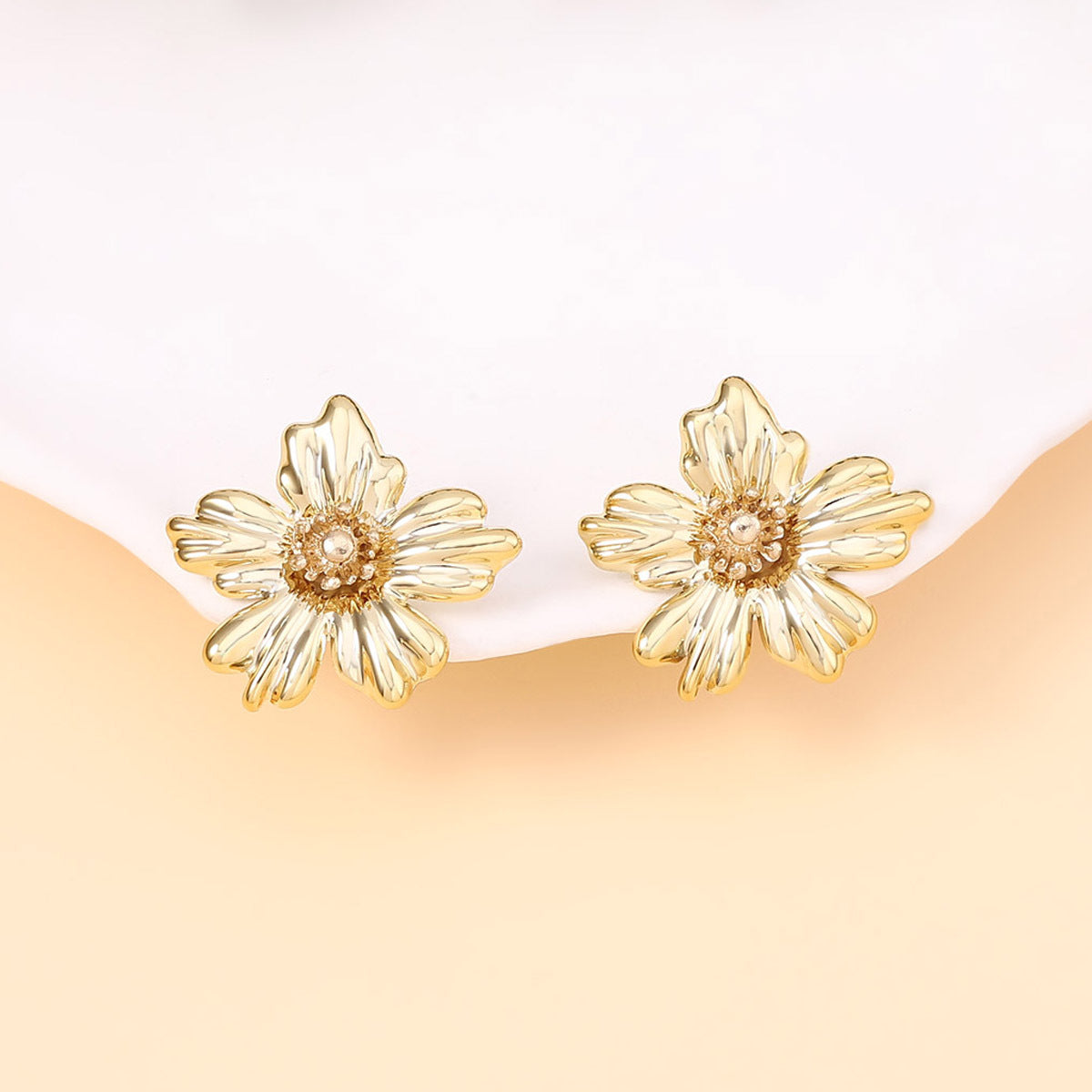 Stunning Earring for Daily Wear