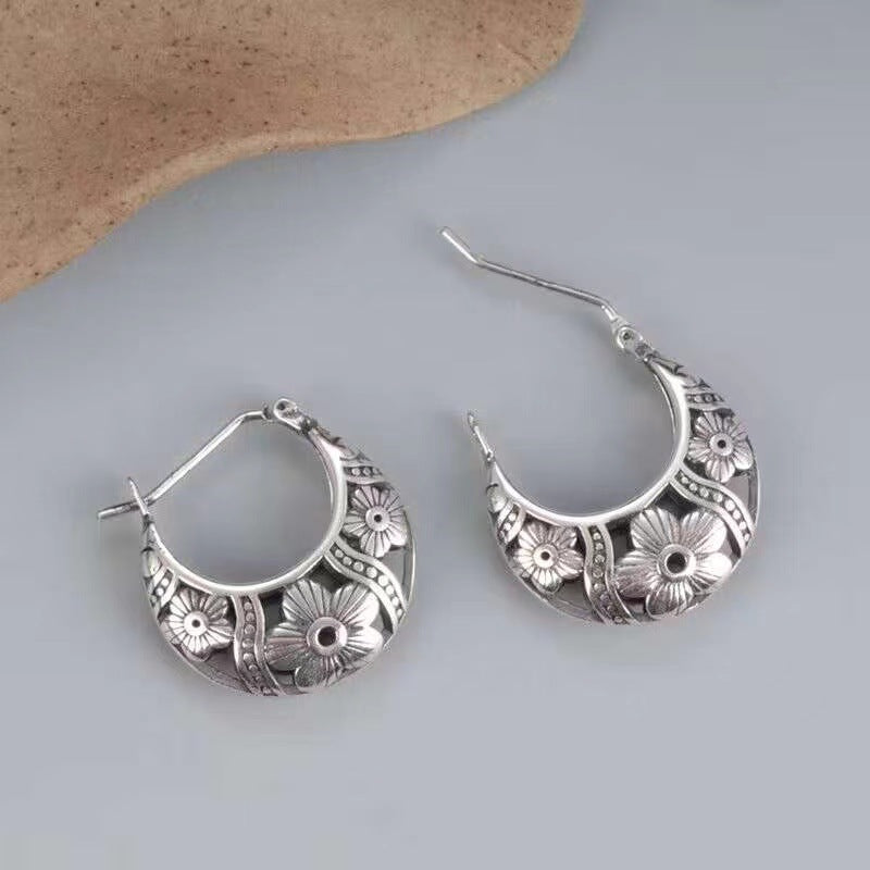 Elegant Earring for Every Occasion
