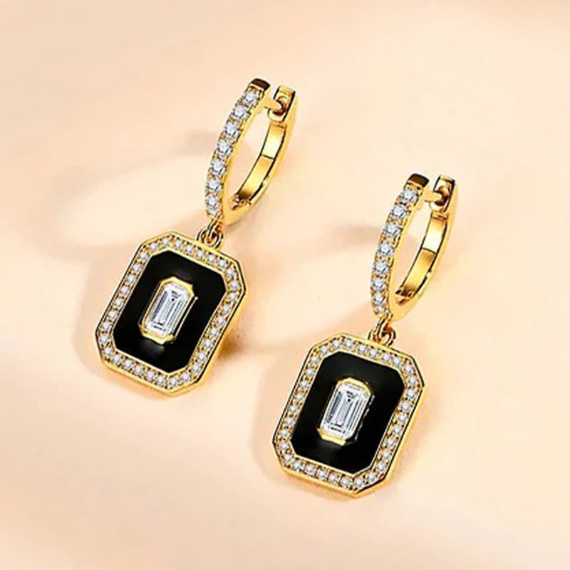 Classic Earring with Timeless Appeal