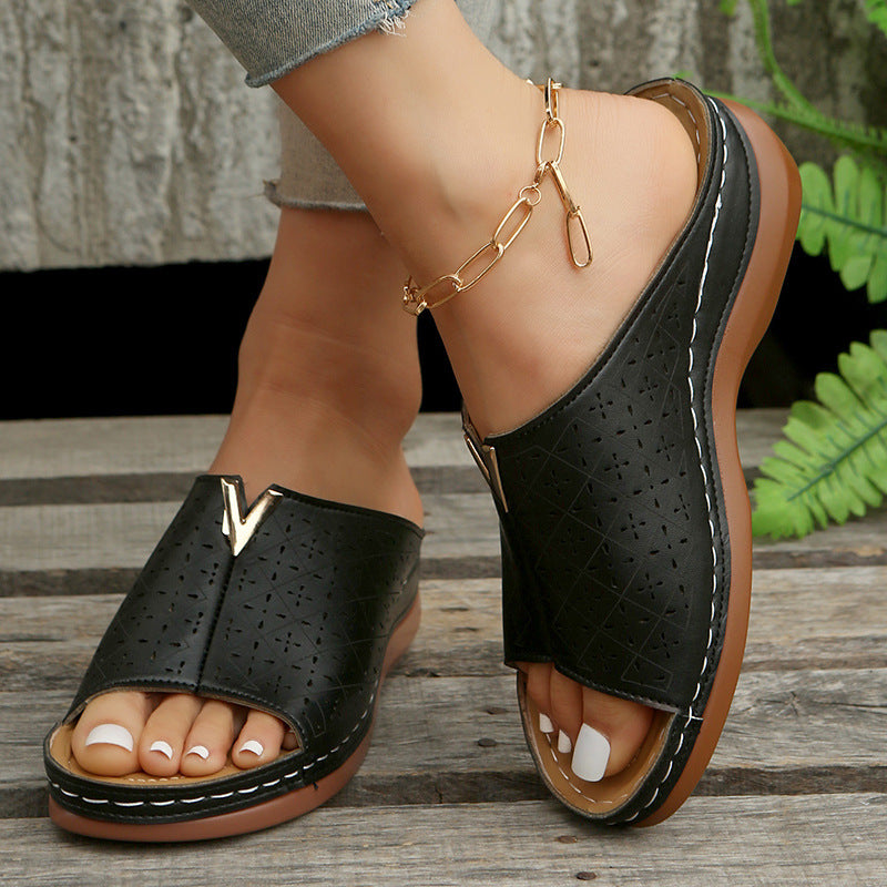 Chic Orthopedic Sandals with Unique Design