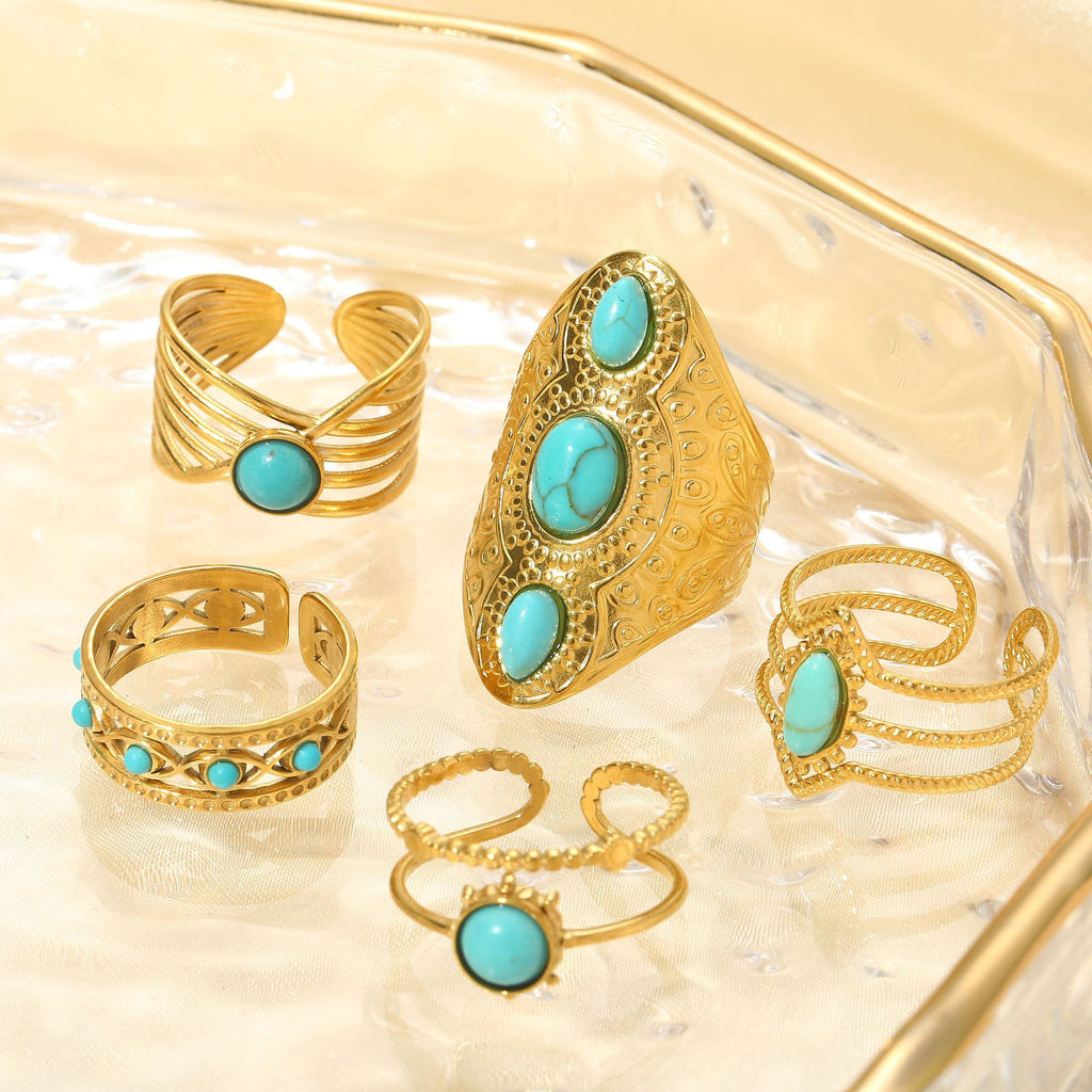 Romantic Gold Bracelet for Special Moments