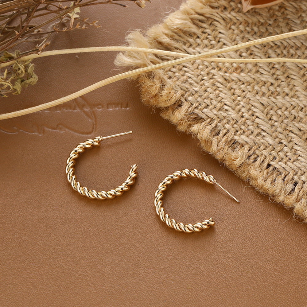 Beautiful Gold Earring with Unique Style