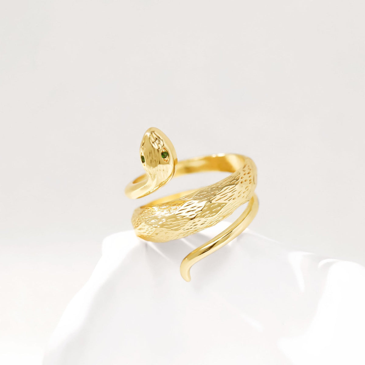 Stunning Gold Ring for Daily Wear