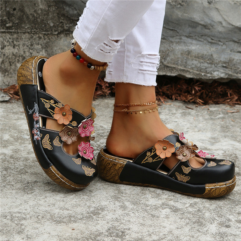 Graceful Orthopedic Sandals for Modern Look