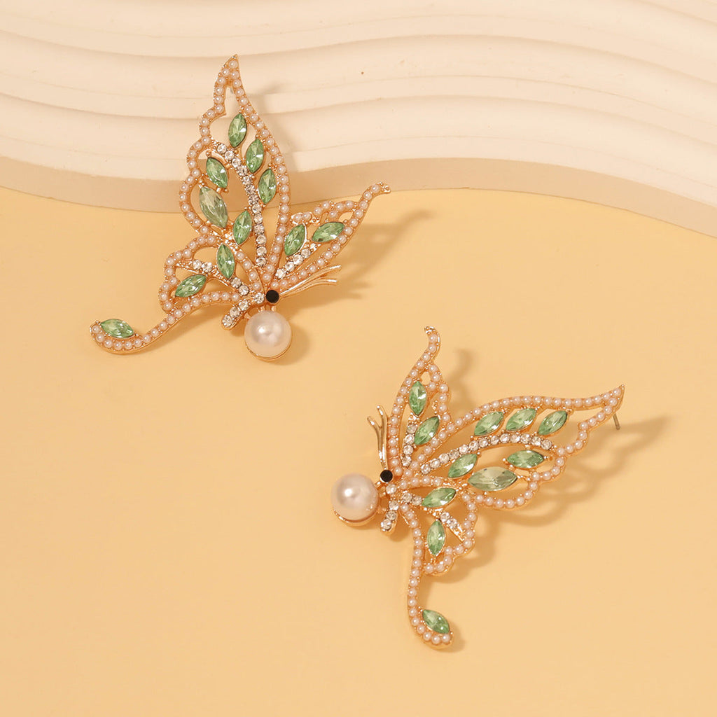 Charming Pearl Earring for Any Occasion