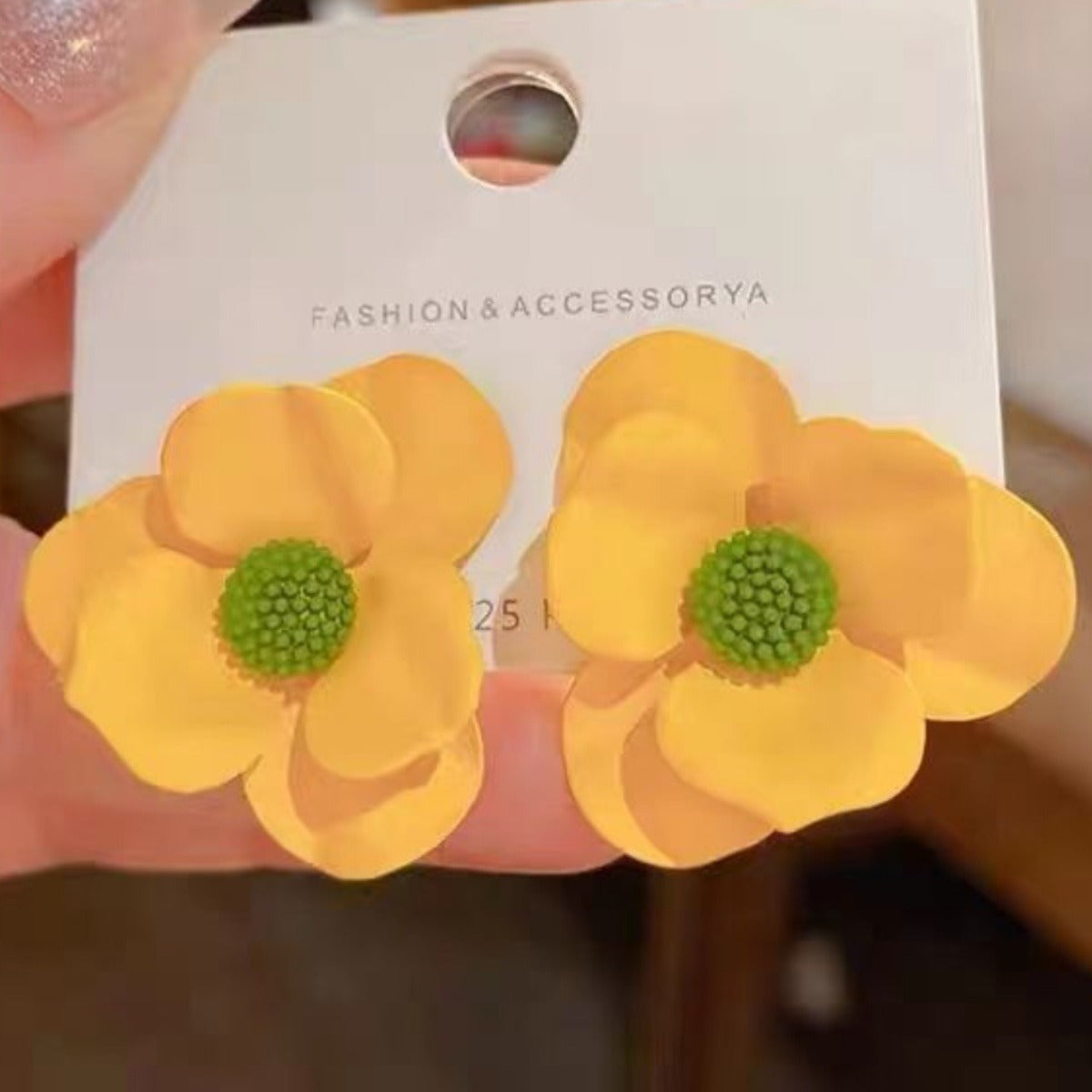 Elegant Earring for Every Occasion