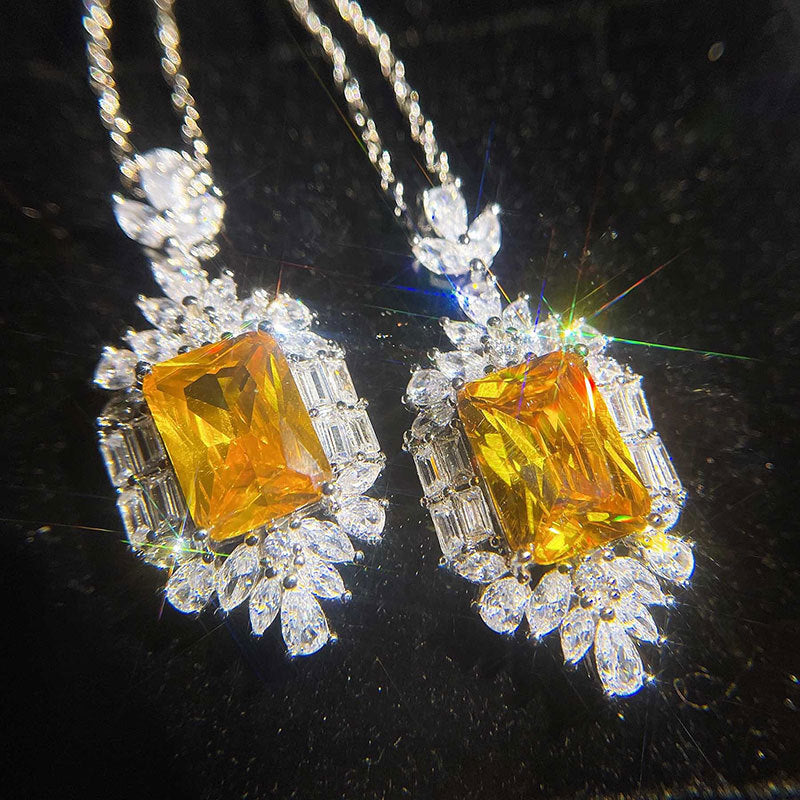 Beautiful Necklace with Unique Style