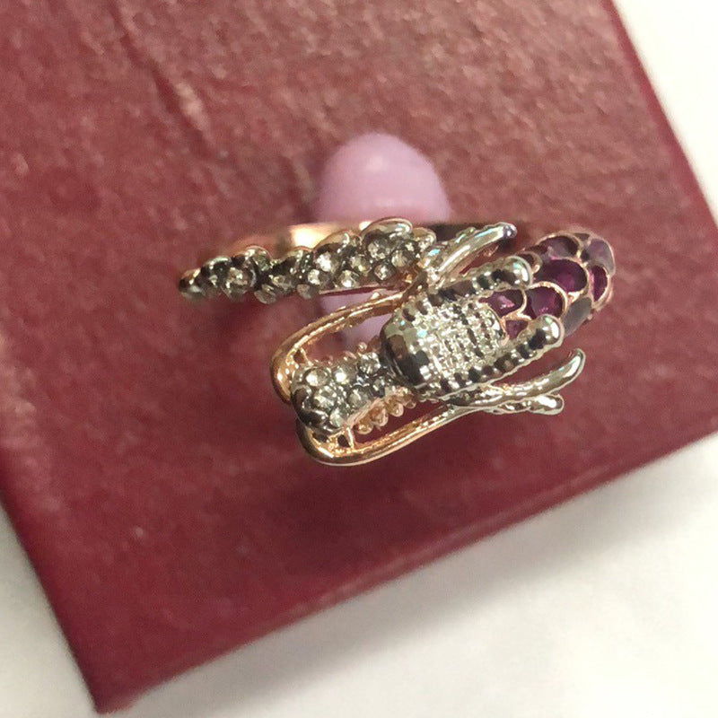 Beautiful Gold Ring with Unique Style