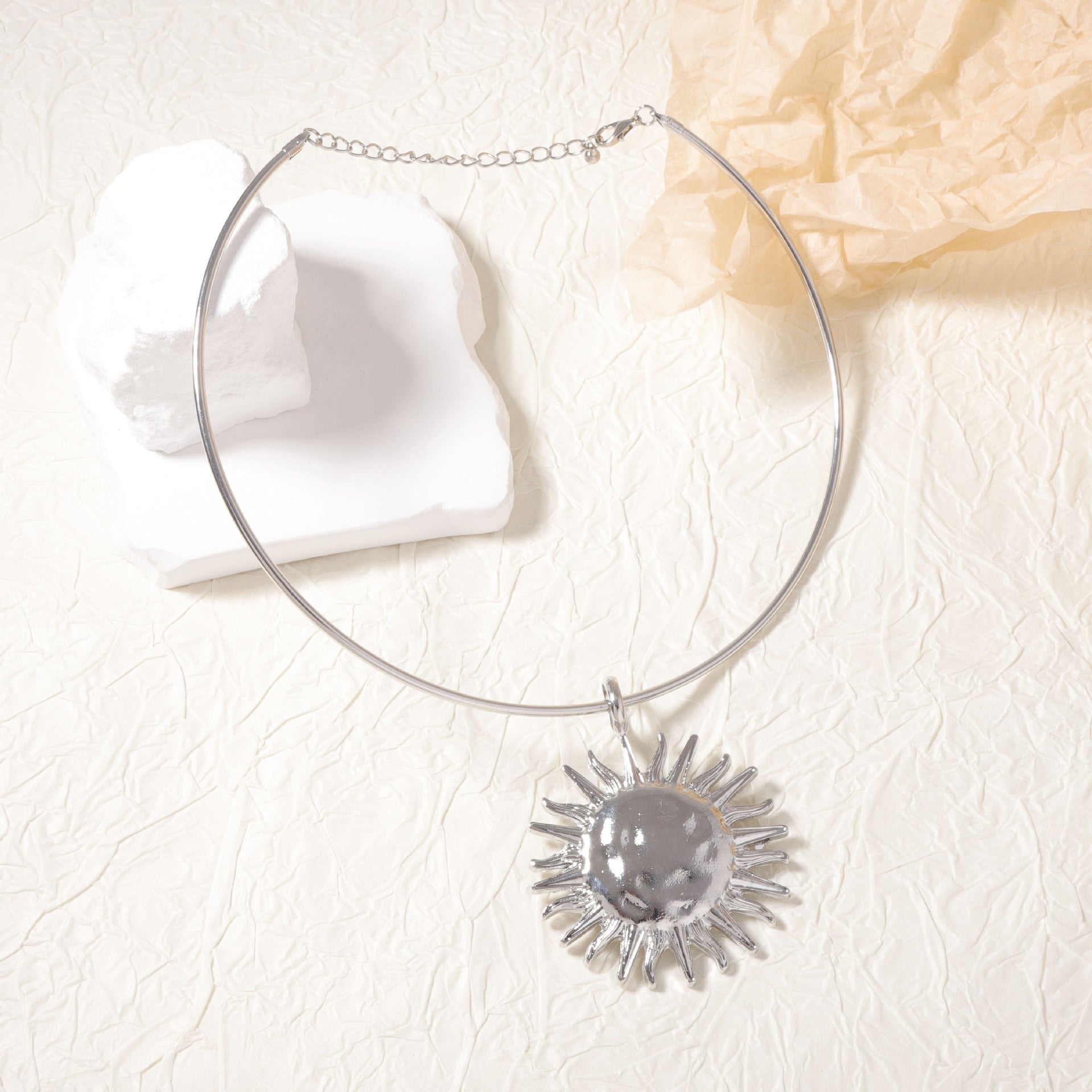 Charming Pendant for Any Occasion