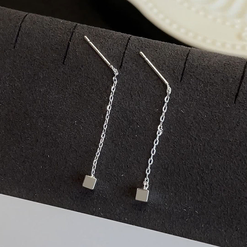 Classic Earring with Timeless Appeal