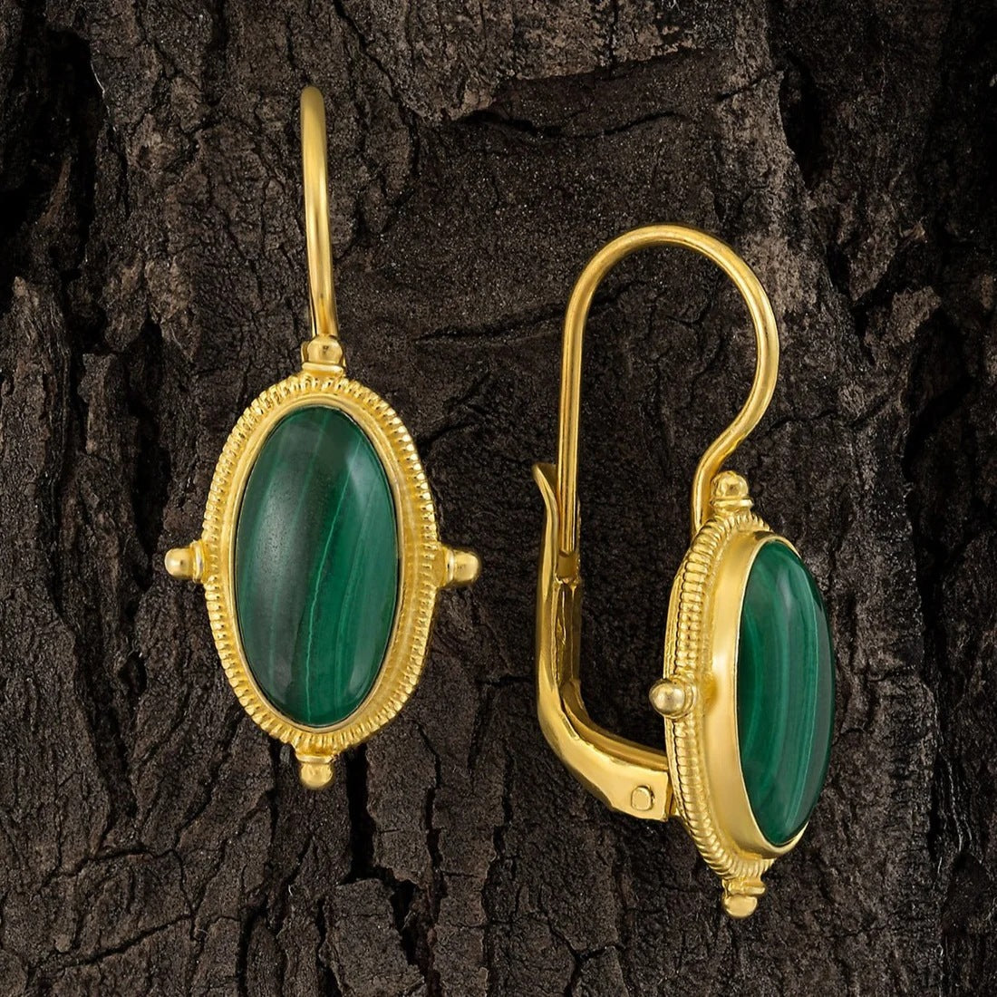 Classic Earring with Timeless Appeal