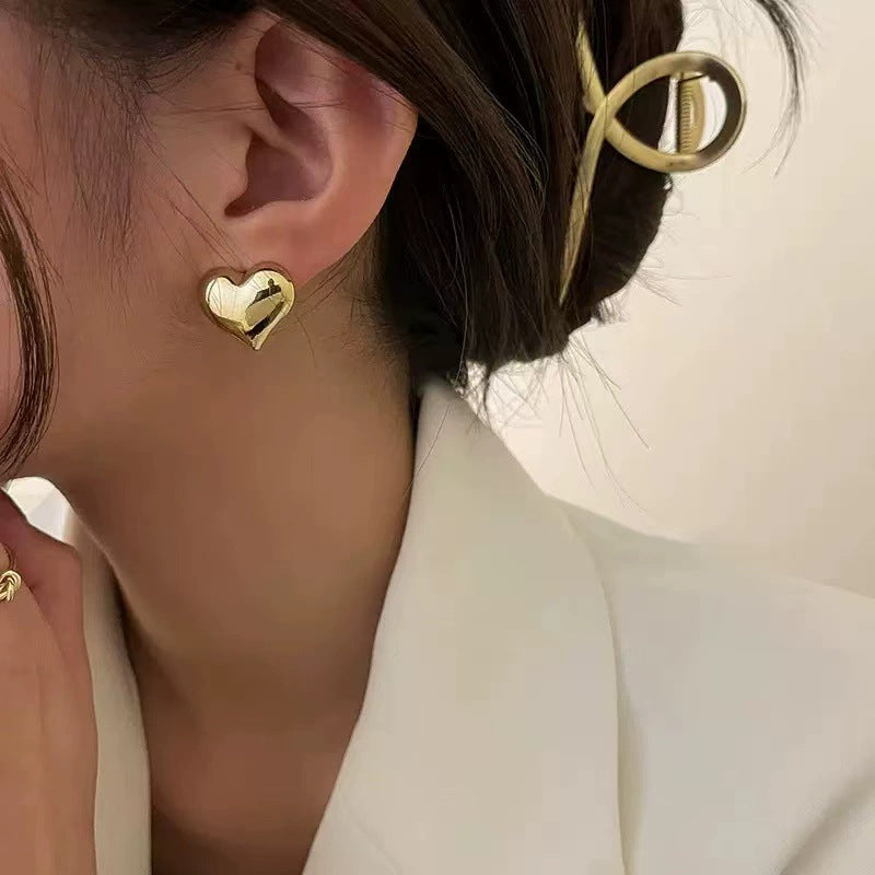 Vintage Handmade Gold Earring