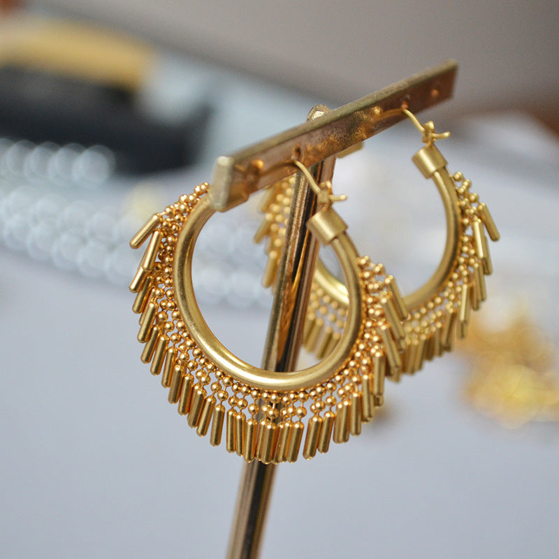 Romantic Gold Earring for Special Moments