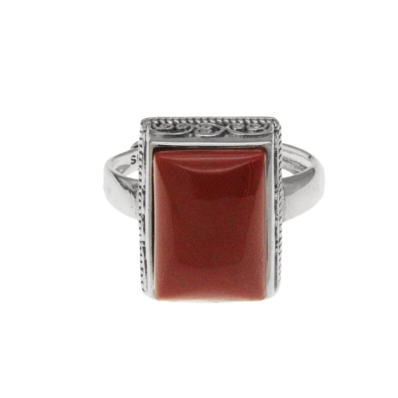 Classic Silver Ring with Timeless Appeal