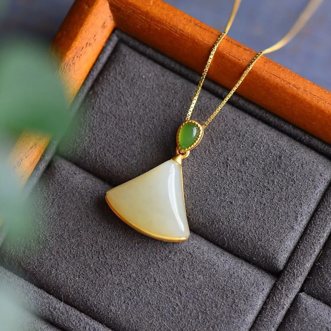 Elegant Silver Necklace for Every Occasion