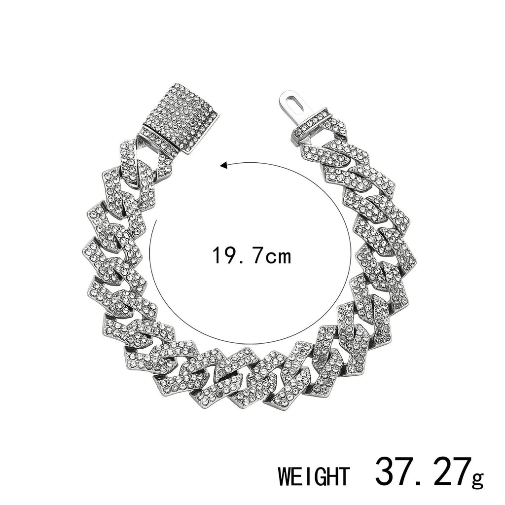 Classic Necklace with Timeless Appeal