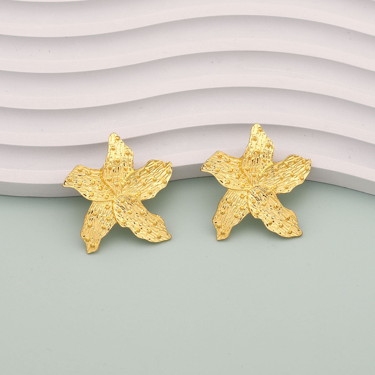 Classic Earring with Timeless Appeal
