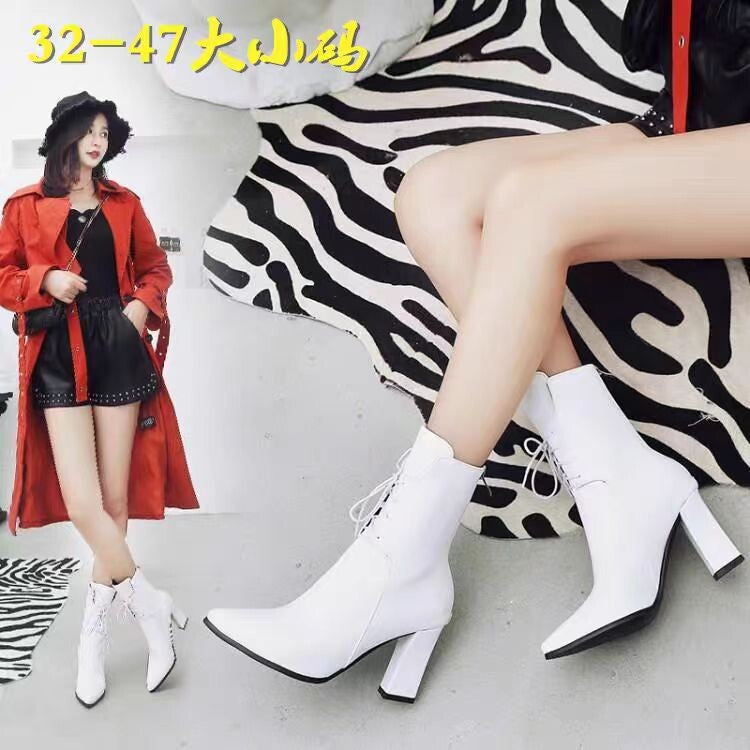 Graceful Orthopedic Boots for Modern Look