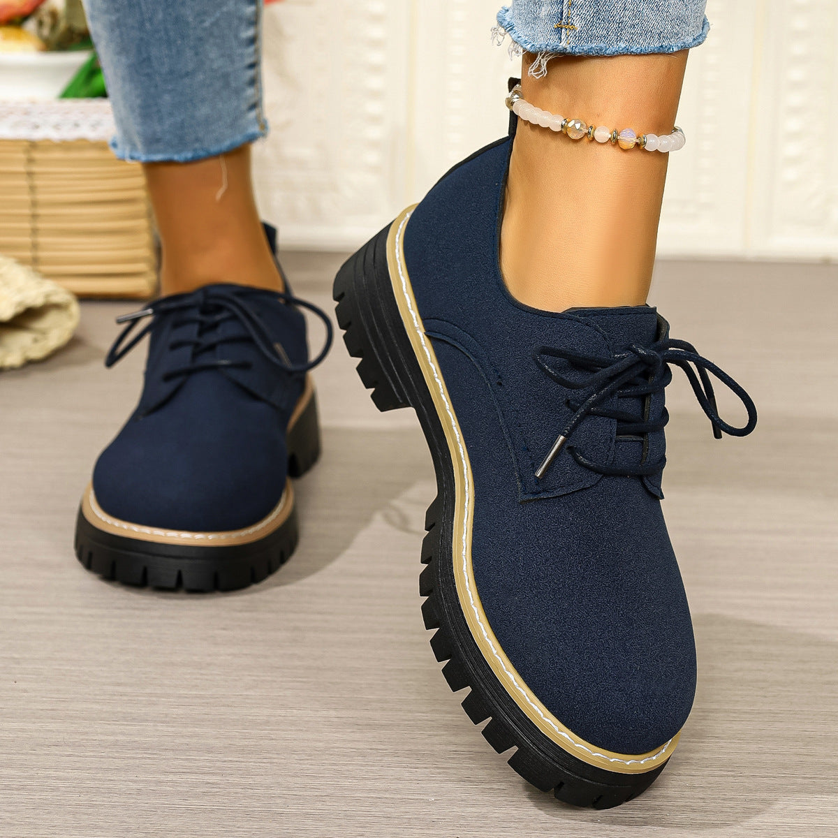 Graceful Orthopedic Shoes for Modern Look