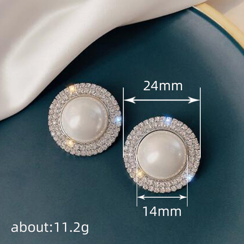 Elegant Pearl Earring for Every Occasion