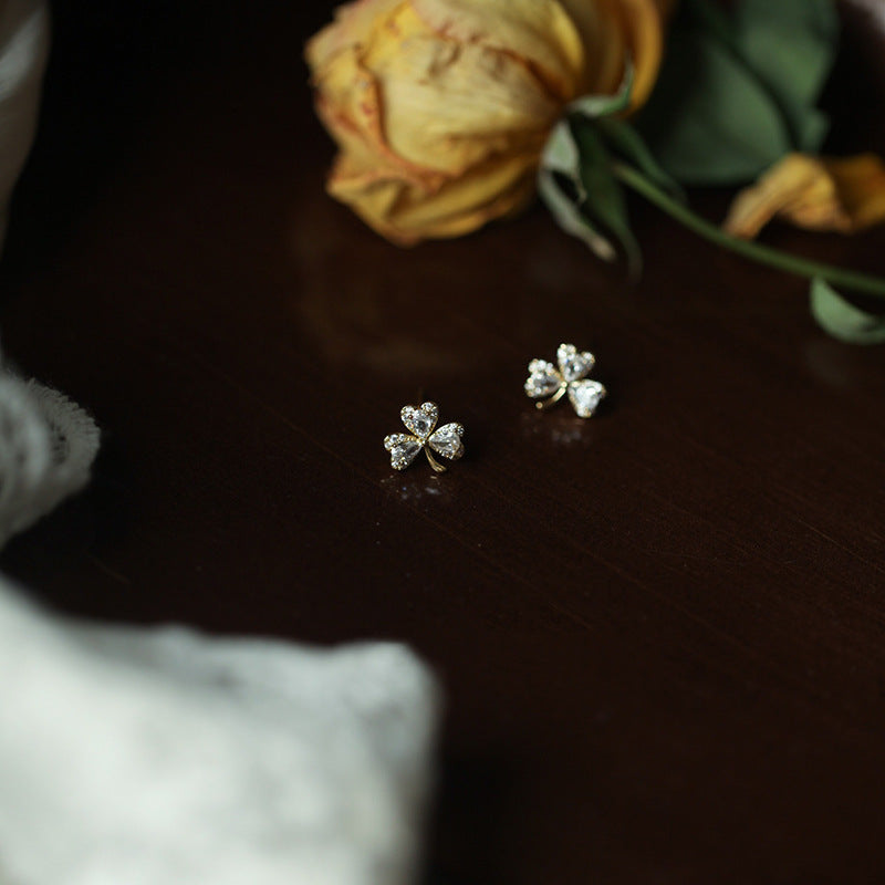 Romantic Earring for Special Moments