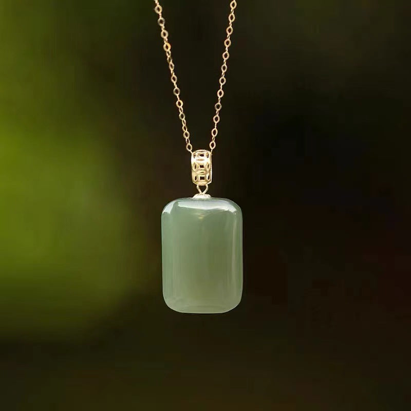 Stunning Gold Necklace for Daily Wear