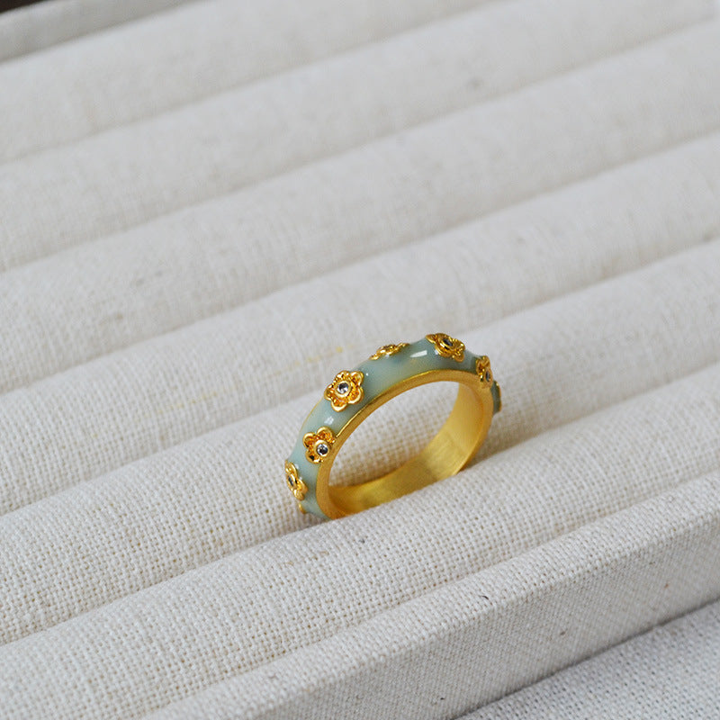 Romantic Gold Ring for Special Moments