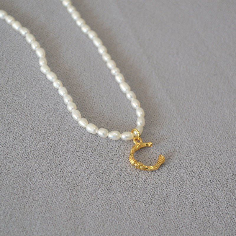Romantic Pearl Necklace for Special Moments