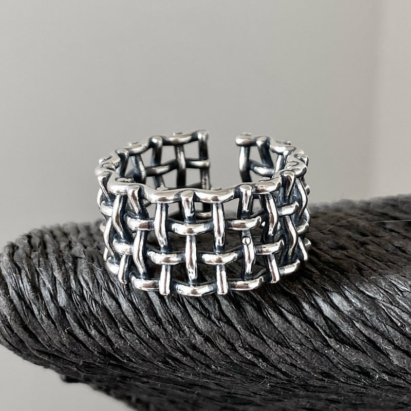 Charming Silver Ring for Any Occasion