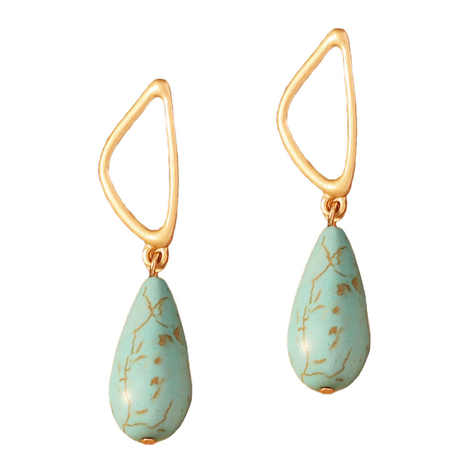 Classic Earring with Timeless Appeal