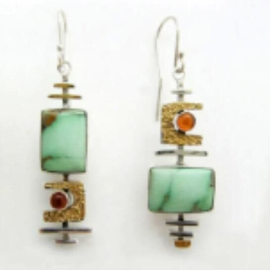 Charming Earring for Any Occasion