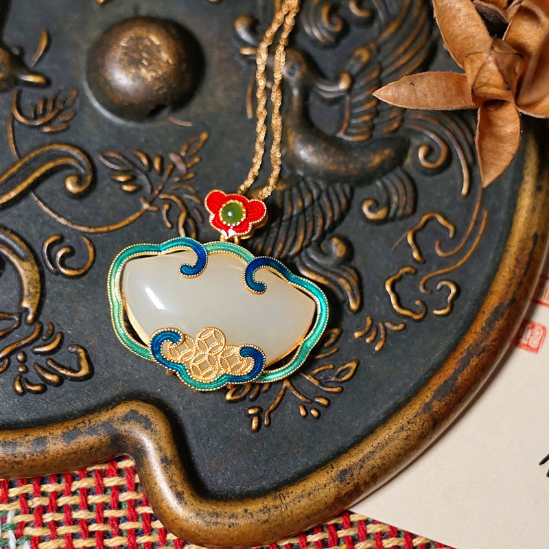 Romantic Silver Necklace for Special Moments