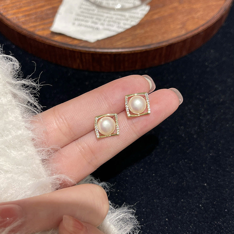 Classic Earring with Timeless Appeal