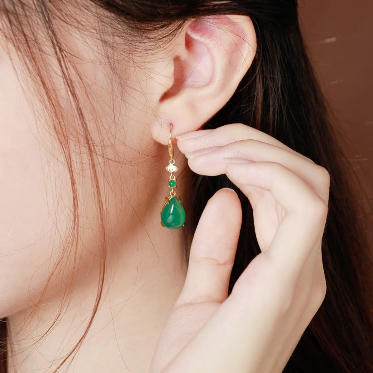 Elegant Gold Earring for Every Occasion