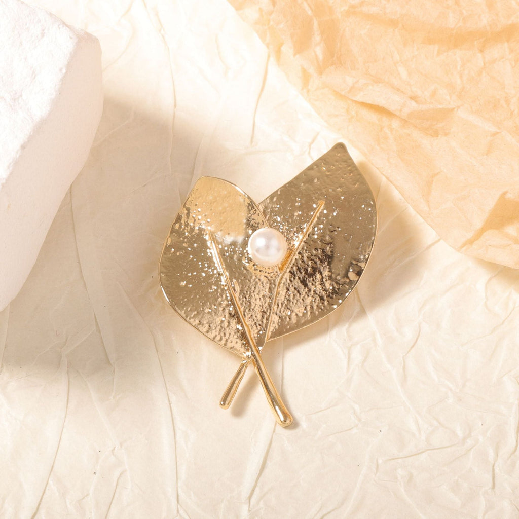 Delicate Artisan Pearl Piece