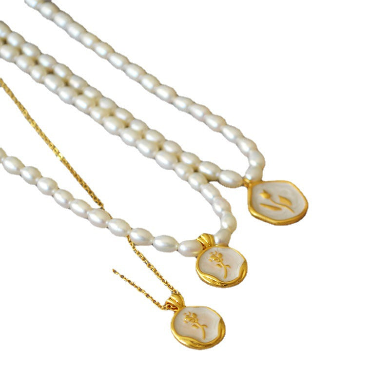 Romantic Gold Necklace for Special Moments