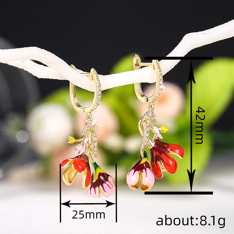 Beautiful Gold Earring with Unique Style