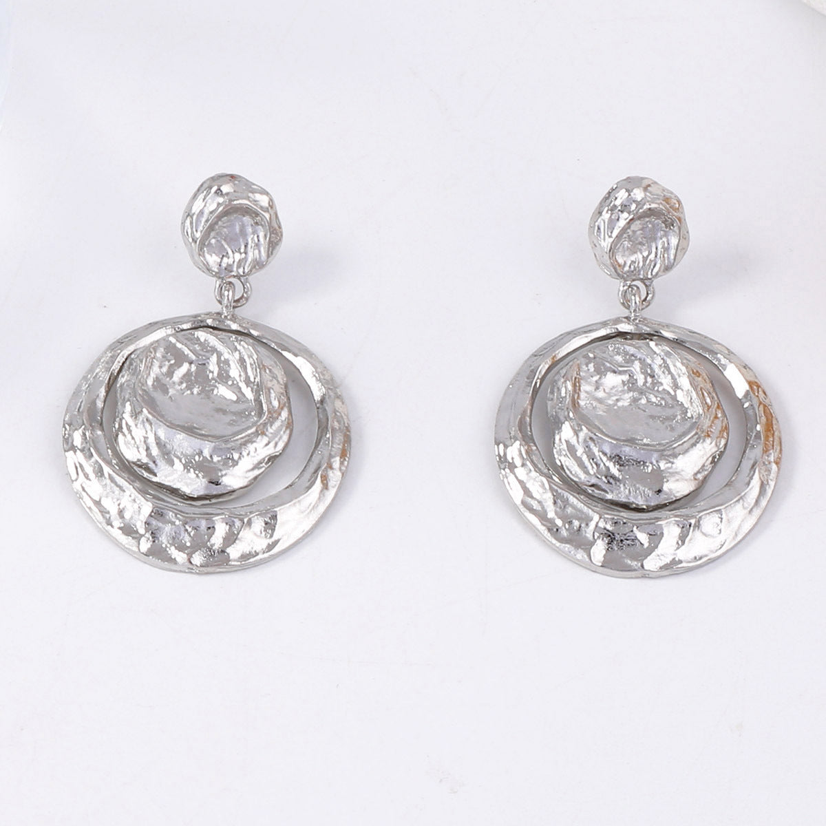 Charming Piece for Any Occasion