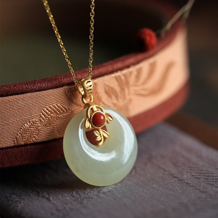 Elegant Gold Necklace for Every Occasion